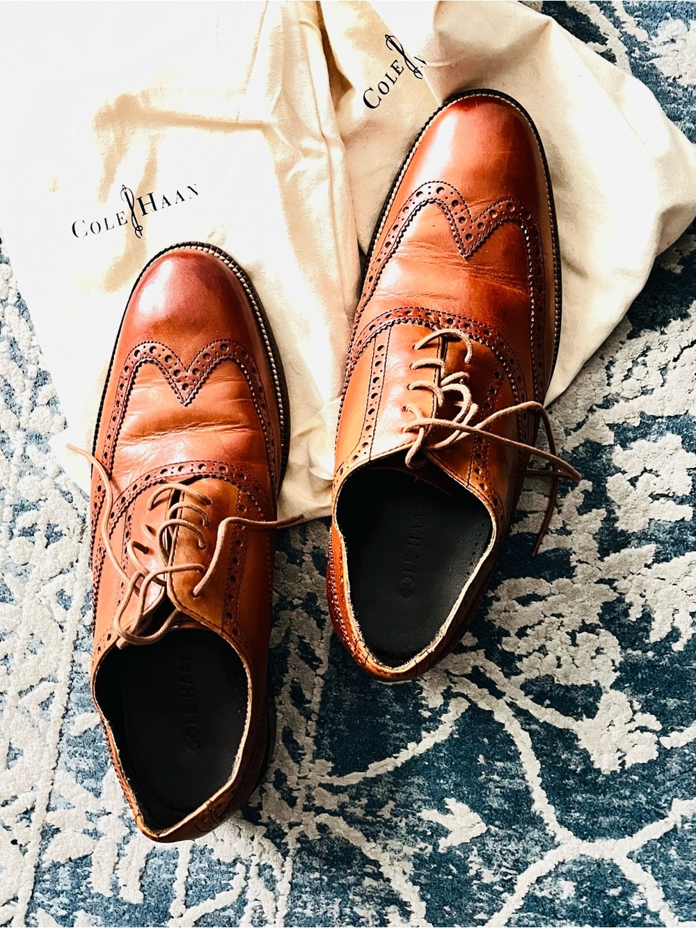 Like new- Cole Haan Men's Tan Leather Wingtip Oxford size 8